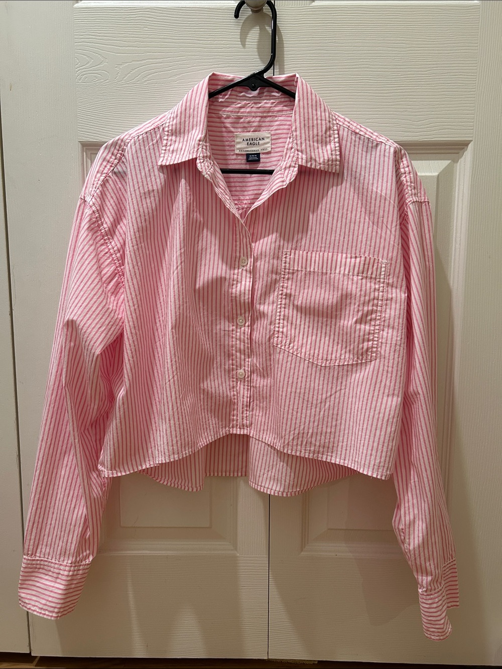 American Eagle Pink Striped Cropped Button-Up Shirt - Picture 1 of 2